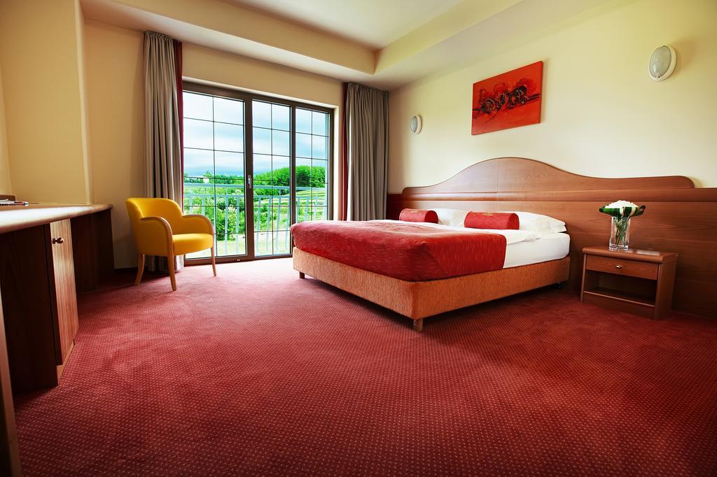 Hotel Venko Dobrovo Ngoại thất bức ảnh